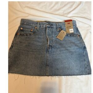 Levis Icon Skirt Light Wash Denim Mini Button Fly Raw Hem Size 28 NEW